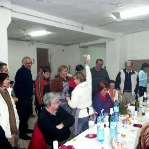 Nuestros anfitriones, Muy buena Gente