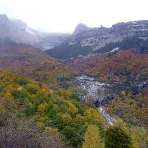 por la pista de bajada de la Larri