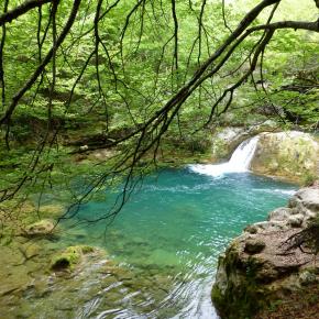 Nacimiento del Río Urederra, Baquedano, Navarra