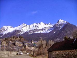 20140315 Raquetas por Valle de Tena