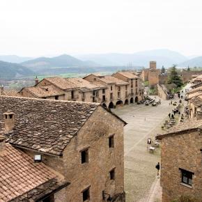 29 Plaza porticada desde la Torre