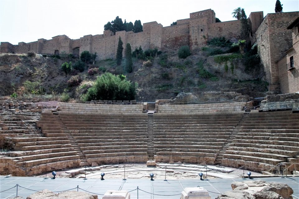 1096 Teatro romano y Alcazaba