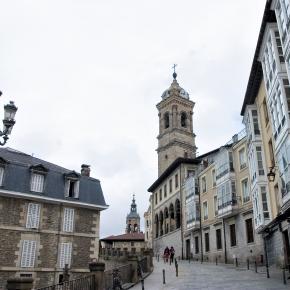 35 Plaza del Machete. En primer término San Vicente. Al fondo San Miguel