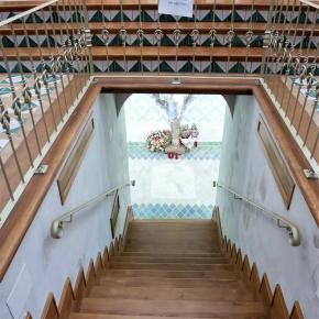 36 Bajada a la cripta