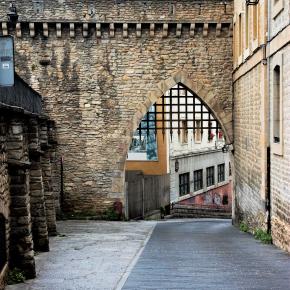 21 Arco y Muralla