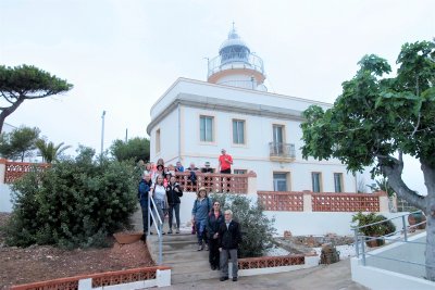 08