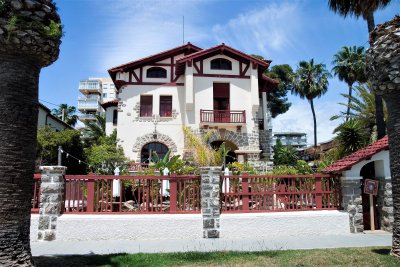 30 Villa Jacinta