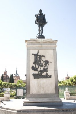 075 Monumento a Cervantes
